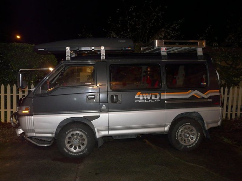 New roof rack is on and Thule box from the late civic as well.