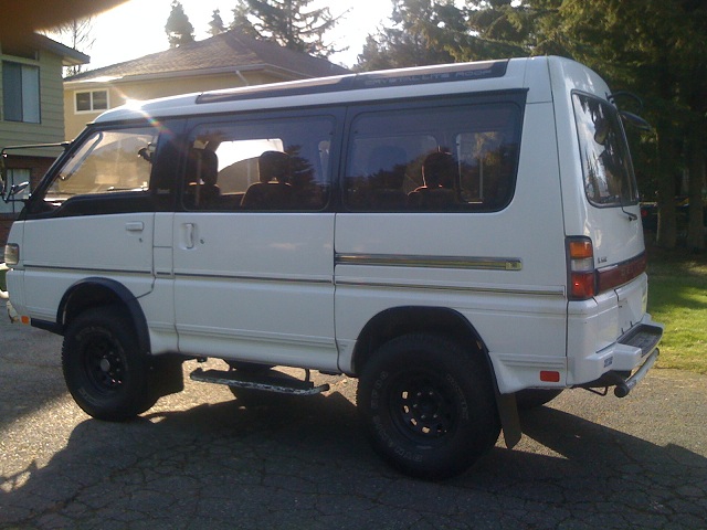 L300  ecxeed white 094re.jpg