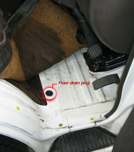 driverfloorleak_fix1.jpg