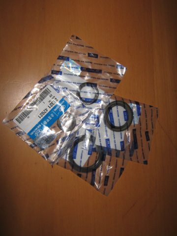 4D56 oil seals.JPG
