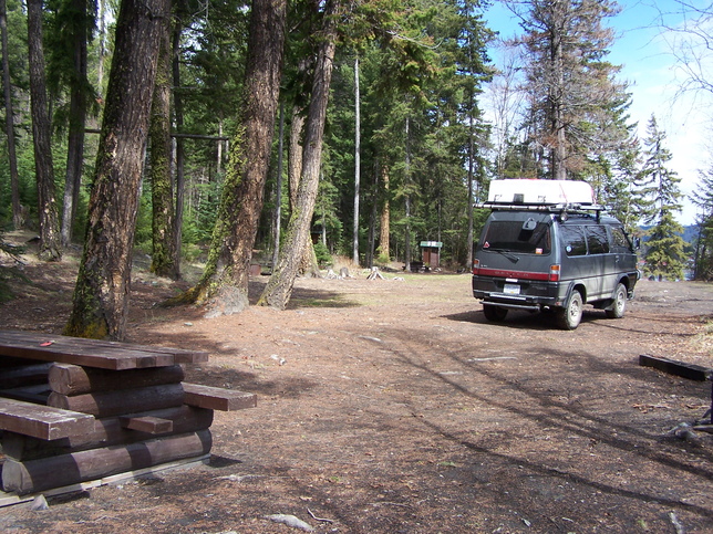 Knouff Lake Rec site