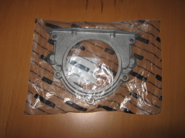oil seal case etc (2).JPG
