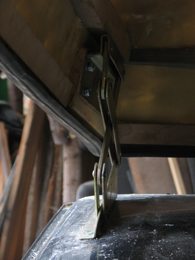 hinge02.jpg