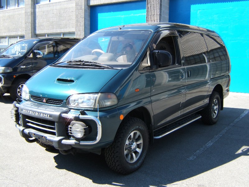 VAN-01.JPG
