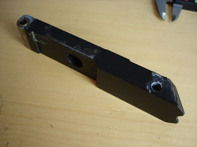 Hinge a005.jpg