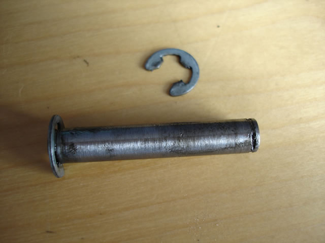 Hinge a011.jpg