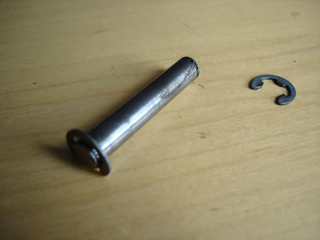 Hinge a010.jpg