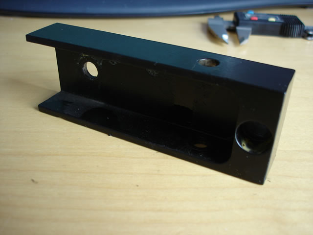 Hinge a009.jpg