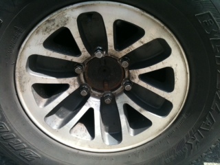need hubcaps and retainers