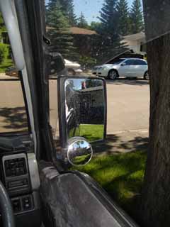 Driver mirror2884.JPG