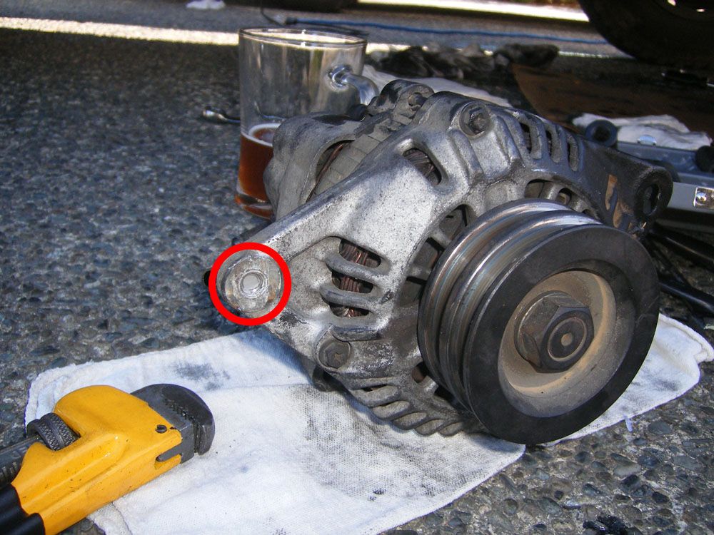Alternator_sheared_bolt.jpg