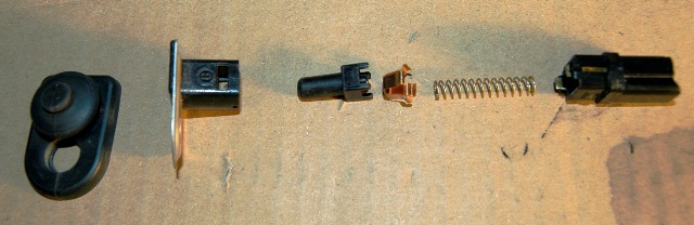 The (6 pcs) switch comes apart by hand with gentle pressure.