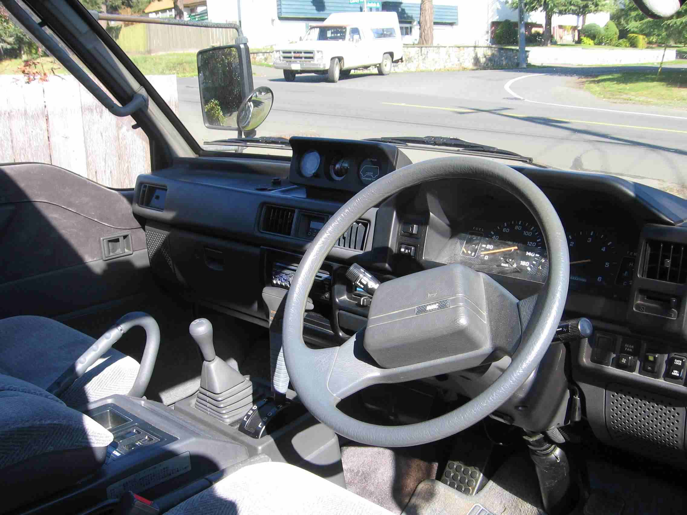 DELICA5sm.jpg