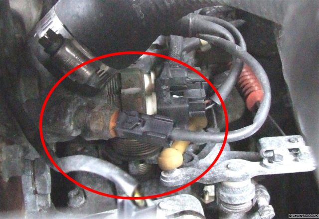 Top Radiator Elbow amp temp sensor_zps3ob9gqnh.jpg