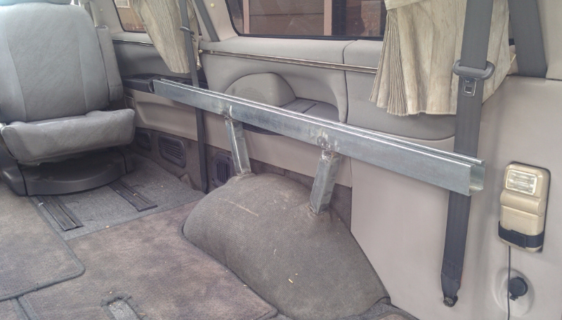 Delica L400 box rail platform support installed (drivers side)
