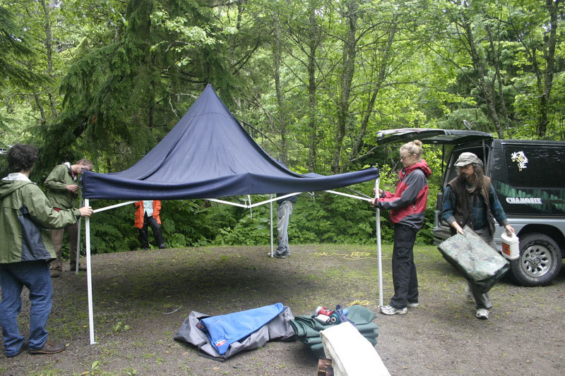 Team work.<br />Northern BC meet. July 4-5, 2008.