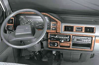 L300-WoodyFrontPanel.jpg