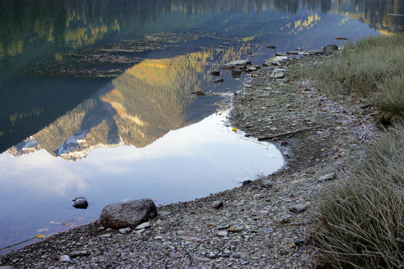 Kwoiek Lake reflections.