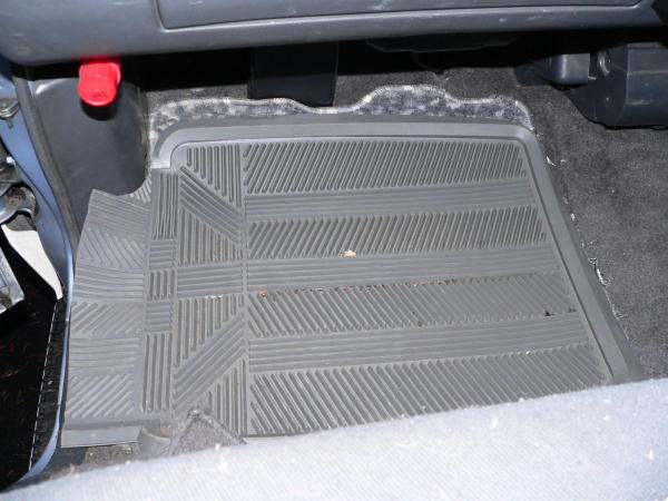 spill-o-matic_floormat_sml.JPG