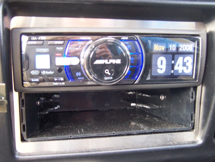Dash kit and new radio.jpg