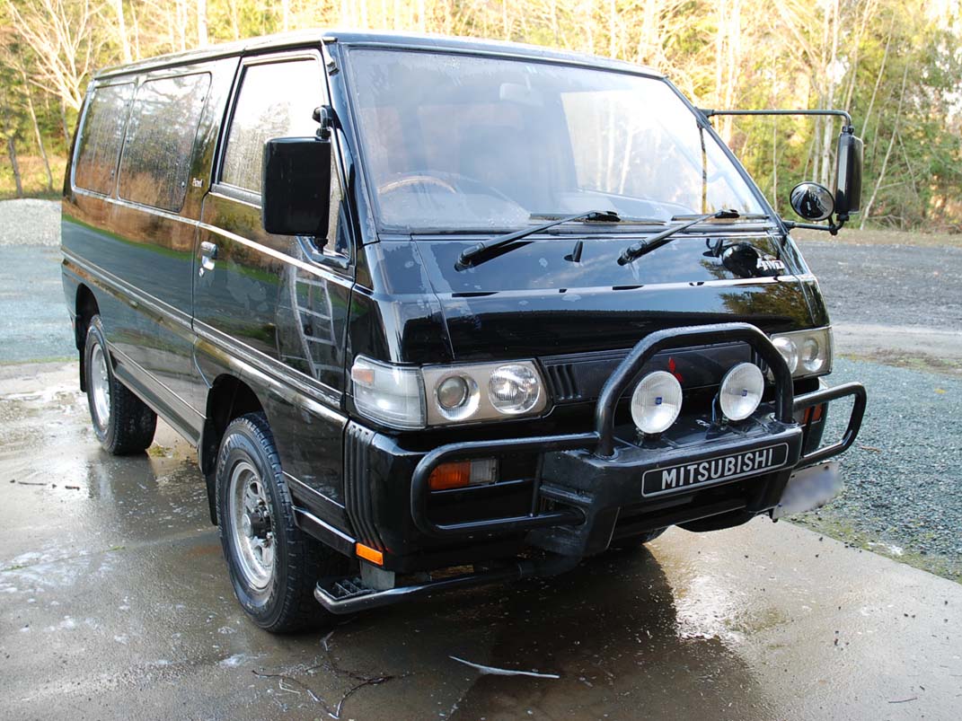 Delica_Front.jpg