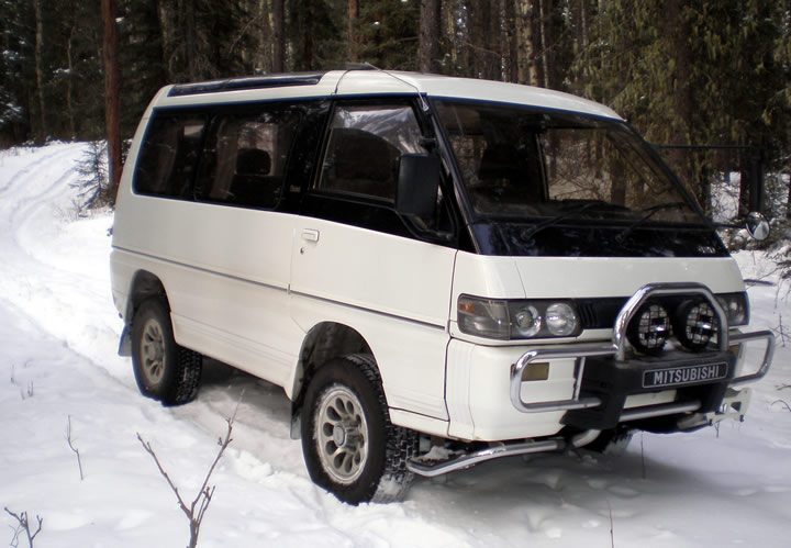 delica-snow-1.jpg