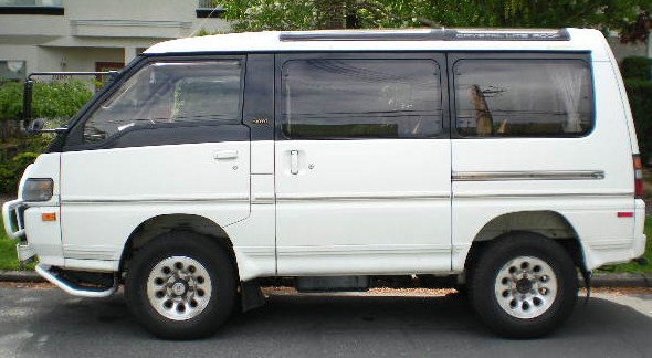 van 002.JPG