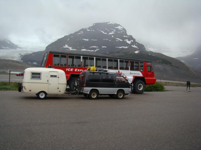 Delica Ice Field bus 1.JPG