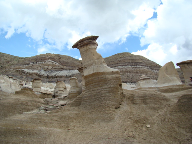 Hoodoos Panview.JPG