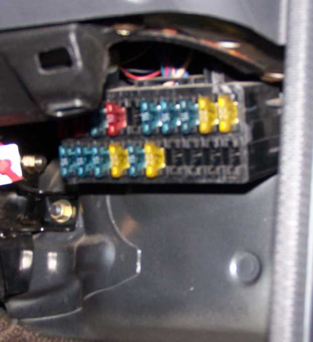 Main Fuse Block.jpg