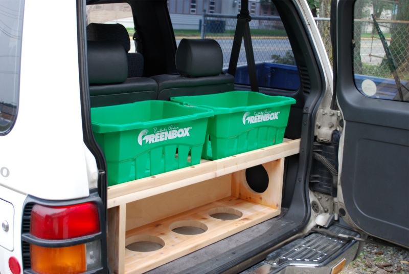 06 Holding crates.jpg