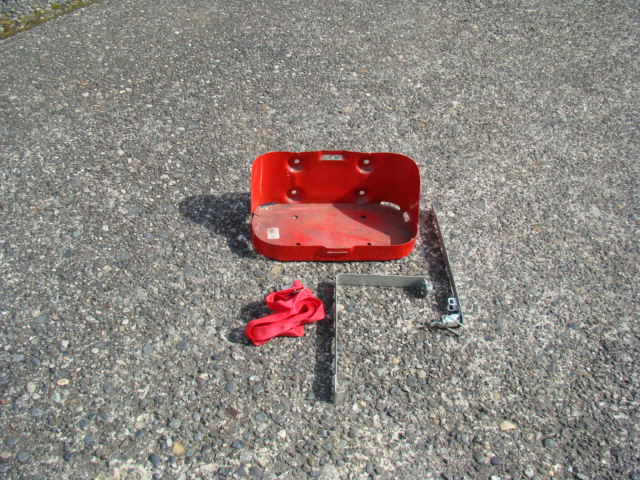 Jerry can holder.JPG