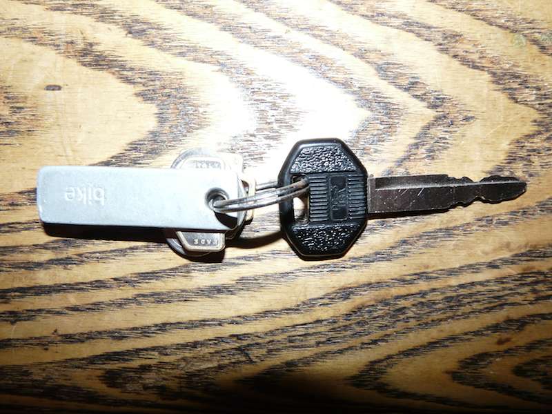 New key (the old one was worn out to the point that the locks were resisting opening and this just looks more like a vehicle key