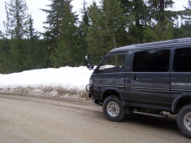 Entrance to Nellie Lake Rec Site