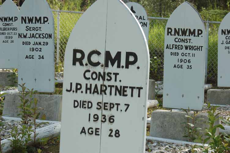 RCMPcemetary3137.jpg