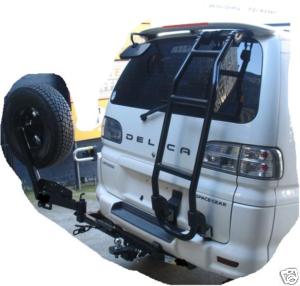 L400_swingout_tow.jpg